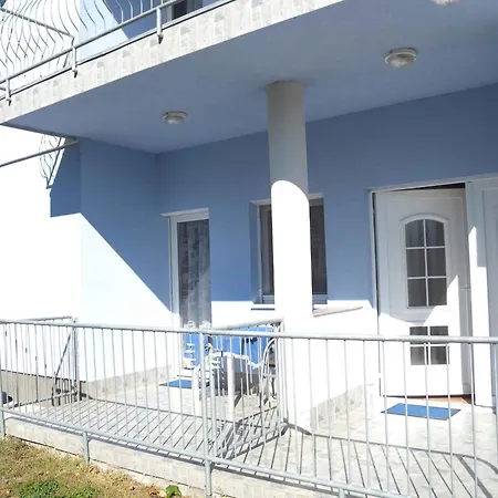 In 20675 아파트 *