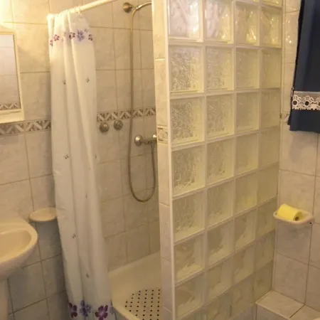 In 20675 잘라카로쉬