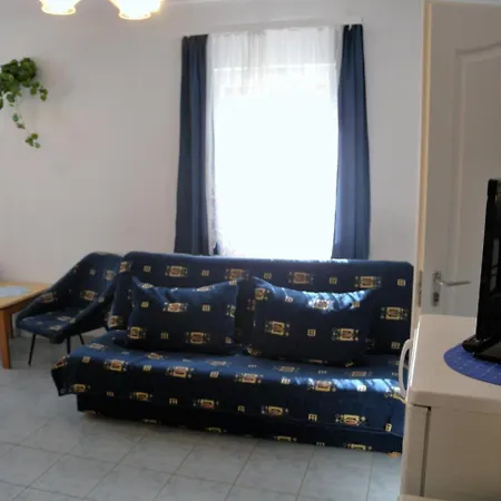 In 20675 * 잘라카로쉬